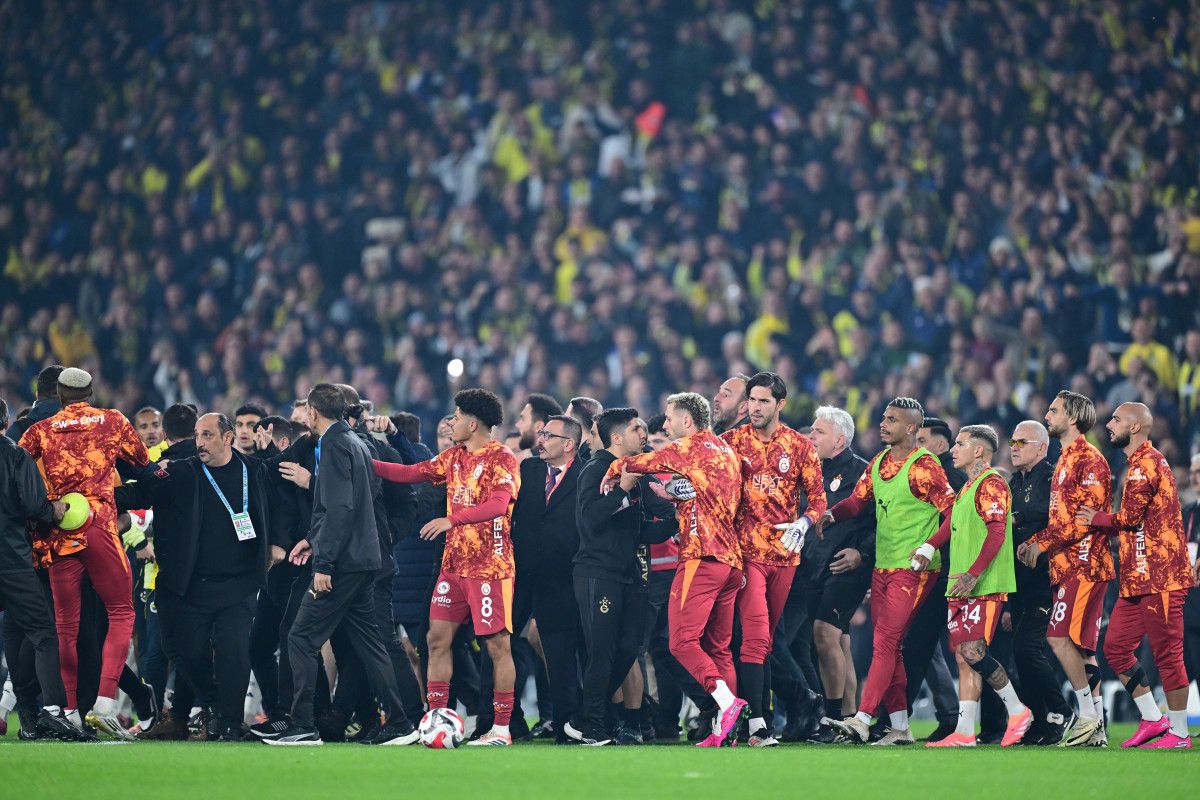 PFDK’dan Derbi Sonrası Sert Yaptırımlar: Mert Hakan Yandaş’a 3 Maç Ceza, Metin Öztürk’e 2 Milyon Lira Para Cezası