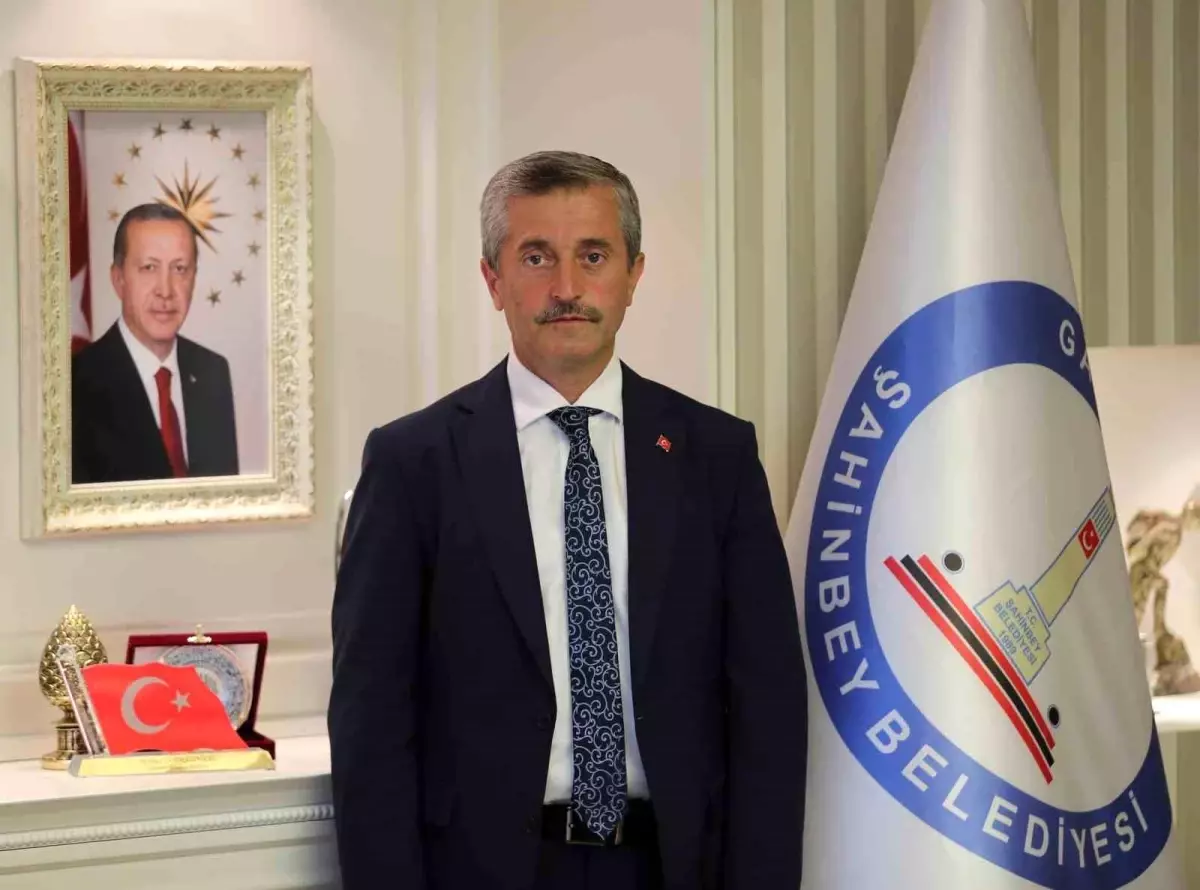 Şahinbey Belediye Başkanı Mehmet Tahmazoğlu'ndan Regaib Kandili ve Üç Aylar Mesajı