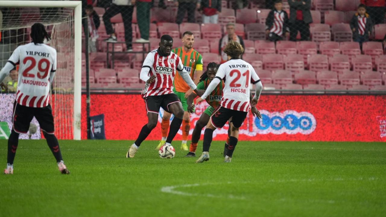 Samsunspor'un Yenilmez Serisi Galatasaray Karşısında Sınanacak