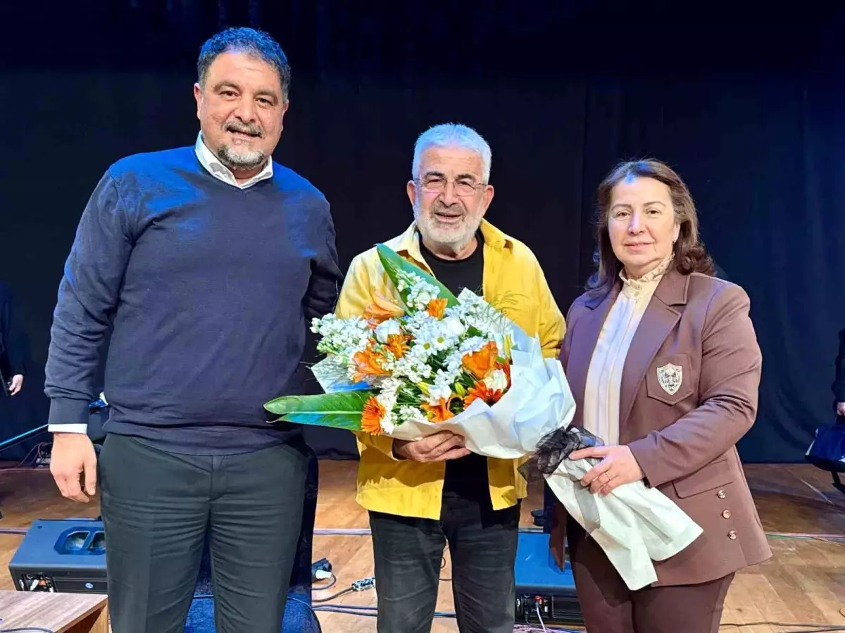 Şehitkamil'de 25 Aralık Coşkusu: Esat Kabaklı ile Kahramanlık Türküleri Konseri