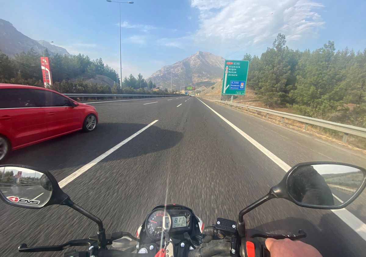 Sivas'ta iddia uğruna motosikletiyle yollara düştü