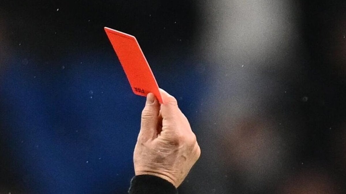 Süper Lig'in ilk devresinde en çok kart gören takımlar belli oldu