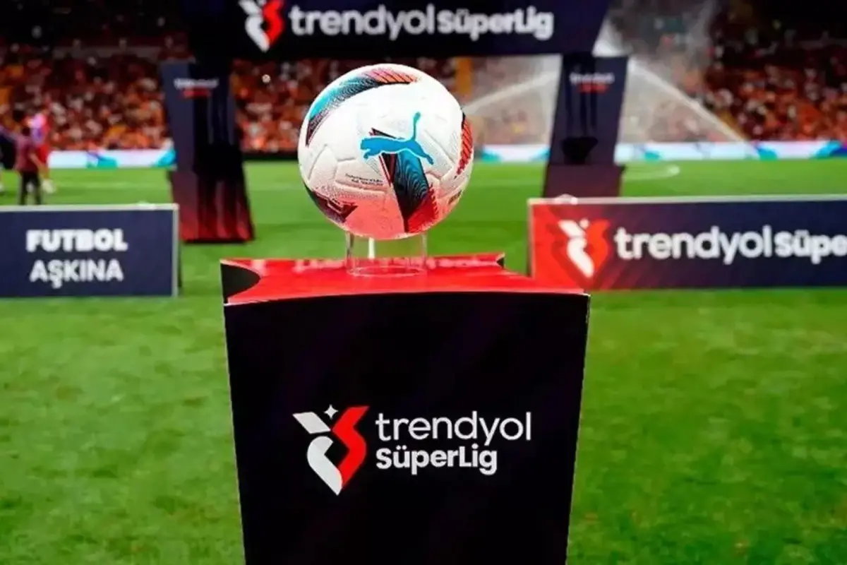 Süper Lig'de 2025 Yılında Rekor Sayıda Teknik Direktör Değişikliği