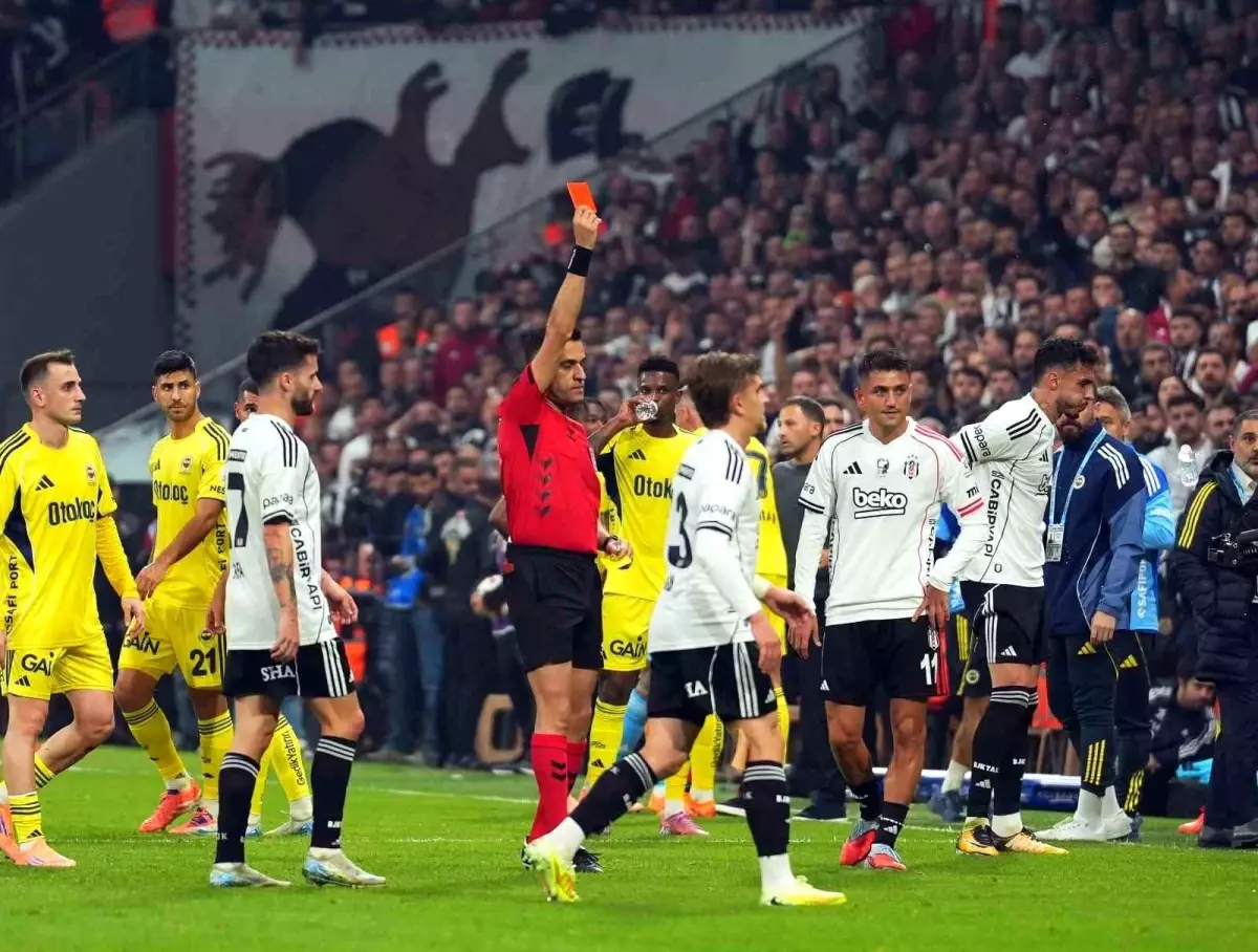 Süper Lig'de Kart İstatistikleri