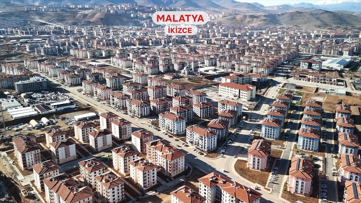 Türkiye'de Asrın İnşaat Seferberliği Tamamlandı: 455 Bin Konut ve İş Yeri Teslim Edildi