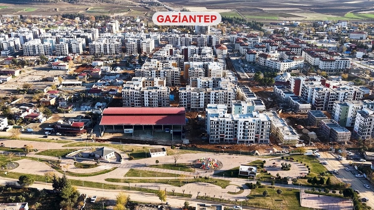 Türkiye'de Asrın İnşaat Seferberliği Tamamlandı: 455 Bin Konut ve İş Yeri Teslim Edildi