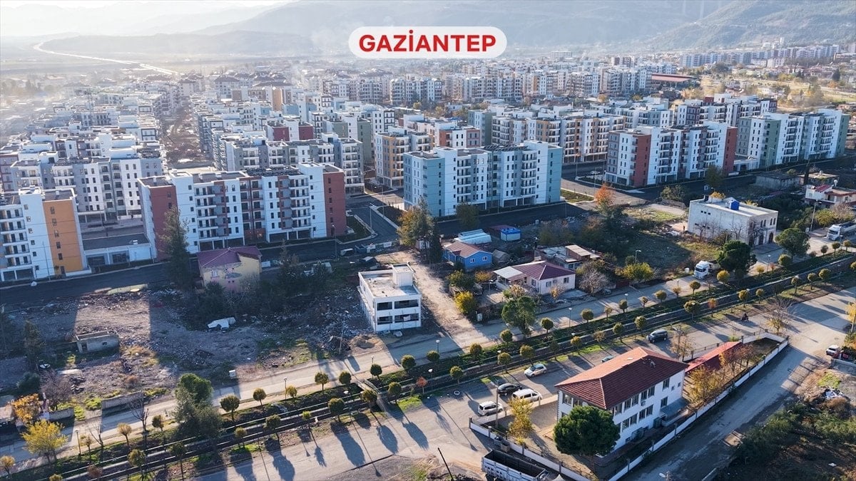 Türkiye'de Asrın İnşaat Seferberliği Tamamlandı: 455 Bin Konut ve İş Yeri Teslim Edildi