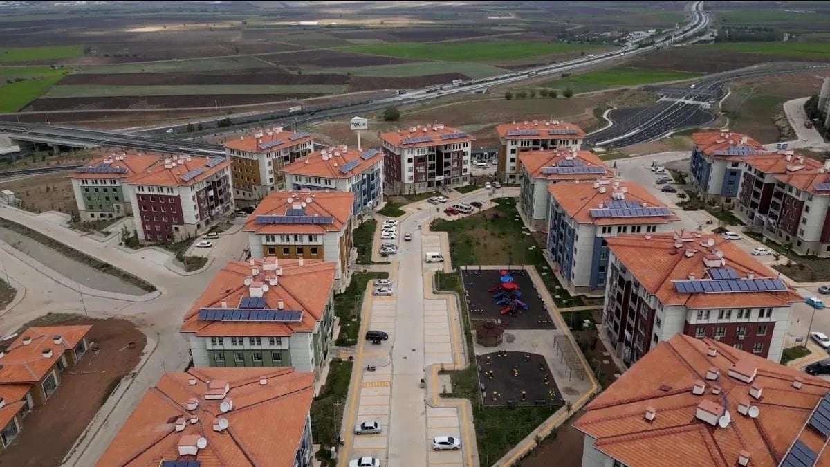 Türkiye'de Asrın İnşaat Seferberliği Tamamlandı: 455 Bin Konut ve İş Yeri Teslim Edildi