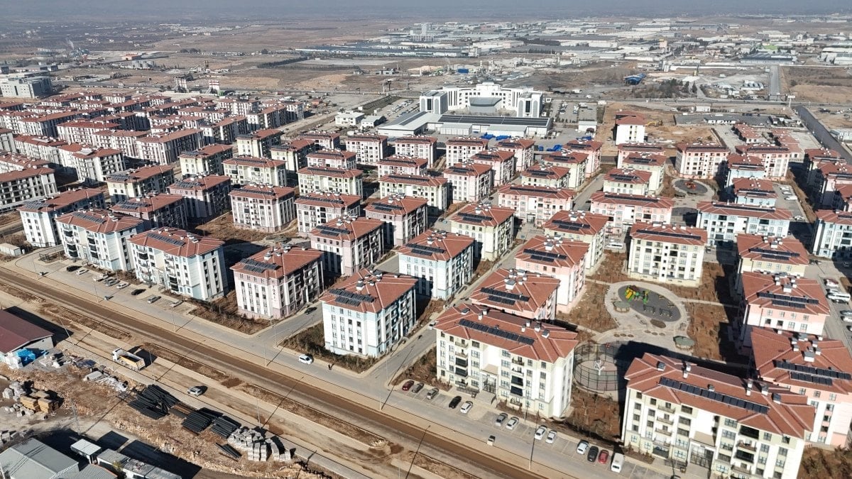 Türkiye'de Asrın İnşaat Seferberliği Tamamlandı: 455 Bin Konut ve İş Yeri Teslim Edildi