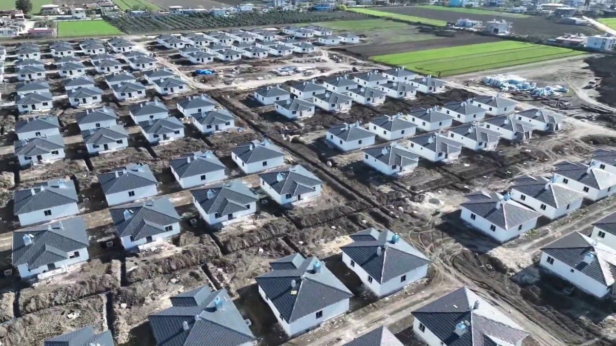 Türkiye'de Asrın İnşaat Seferberliği Tamamlandı: 455 Bin Konut ve İş Yeri Teslim Edildi