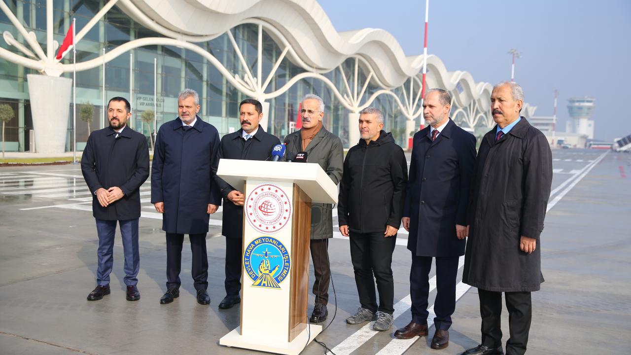 Ulaştırma ve Altyapı Bakanı Uraloğlu Hatay Havalimanı'ndaki Çalışmaları ve Ulaştırma Projelerini İnceledi