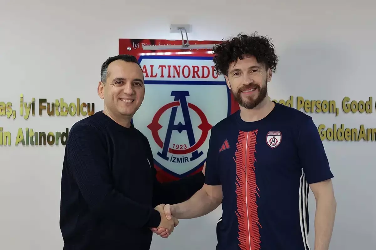 Altınordu'dan Sürpriz Transfer Hamlesi: Tecrübeli Sol Bek Gökhan Süzen'i Kadrosuna Ekledi