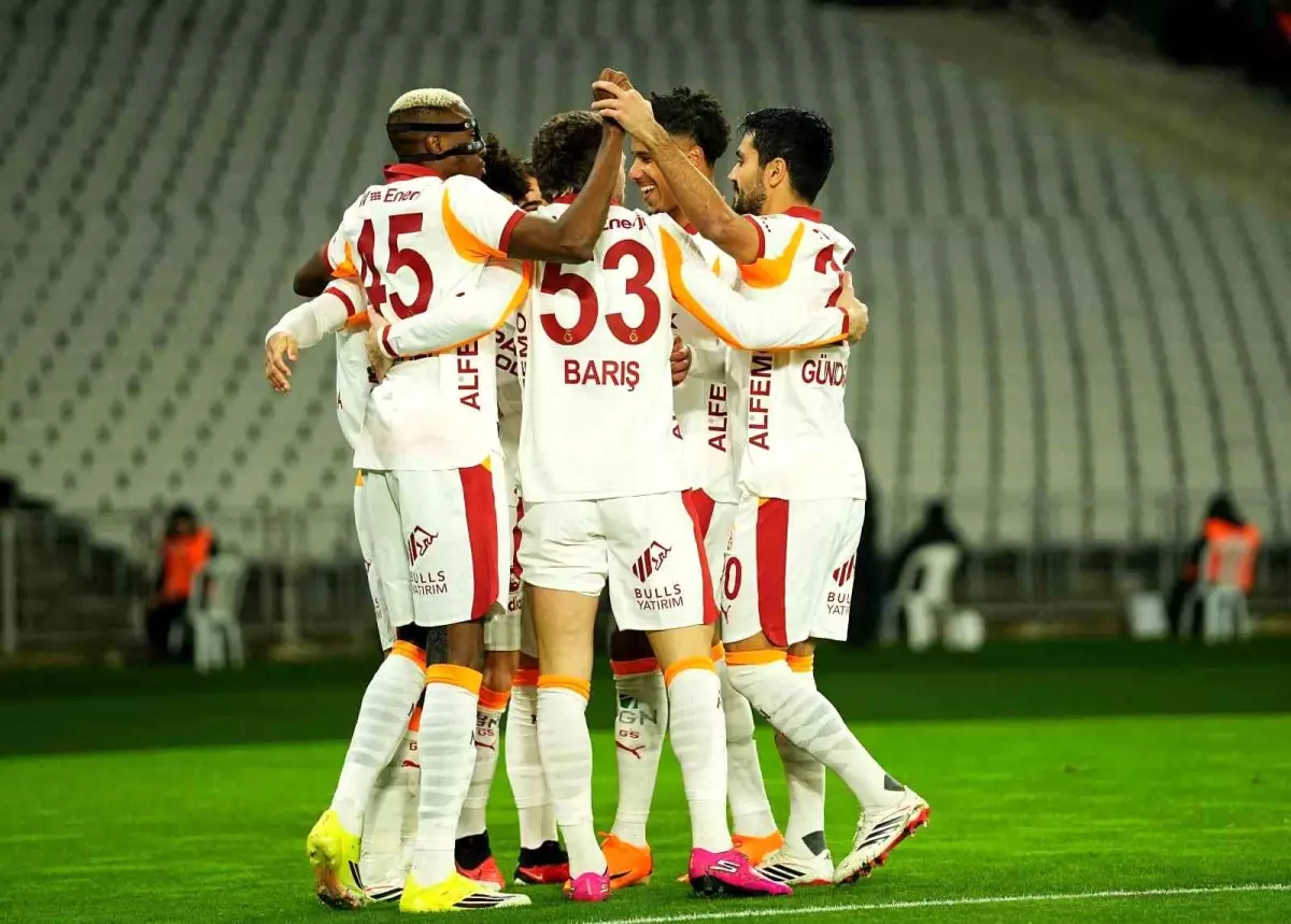 Galatasaray Ocak'ta 7 Maçta 3 Galibiyet Aldı