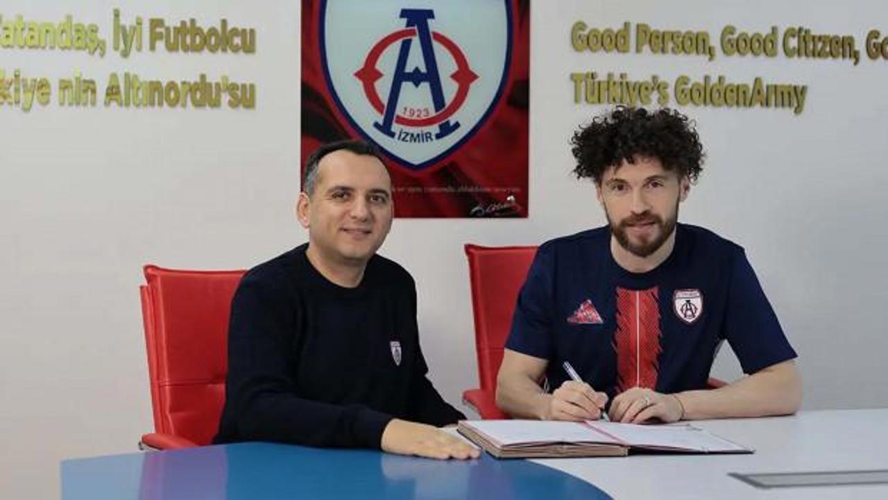 Galatasaray altyapısında yetişti, Beşiktaş'ta oynadı! Şimdi 2. Lig ekibine imza attı