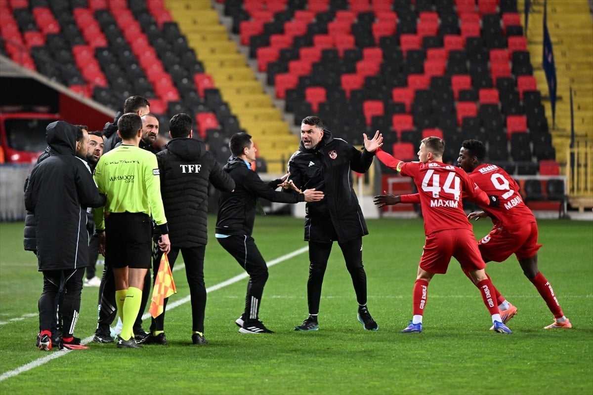 Galatasaray ve Fenerbahçe, PFDK'ye sevk edildi!