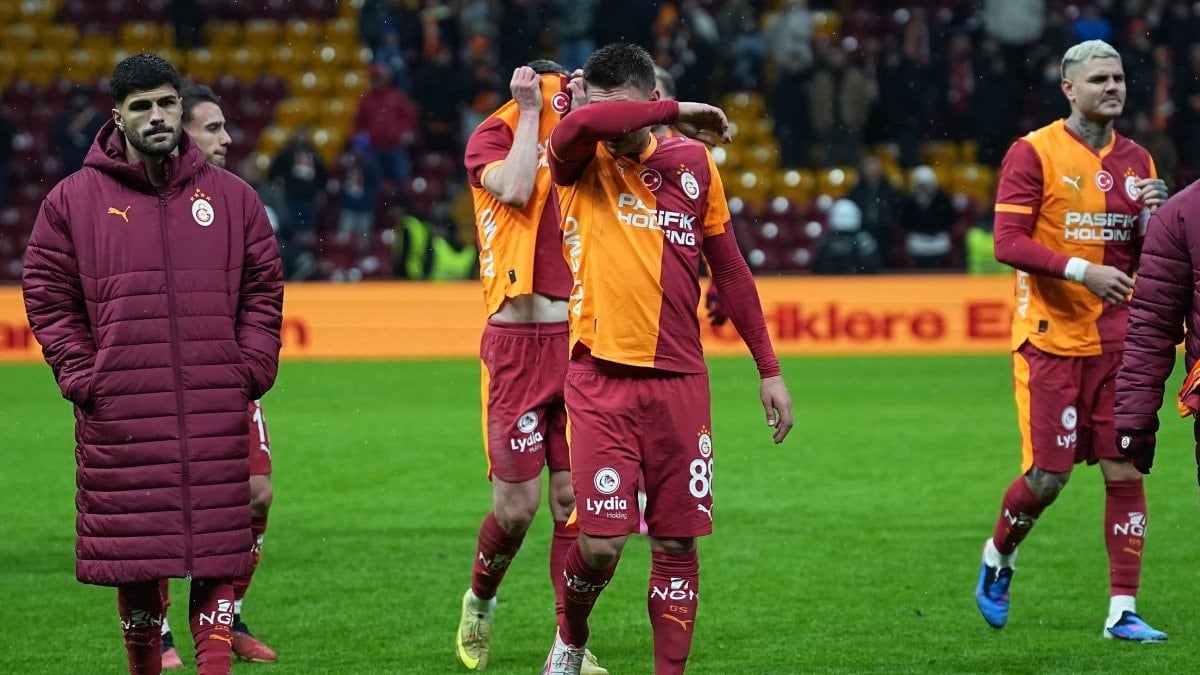 Galatasaray'daki Düşüşün Ana Sebepleri ve Kulüp İçi Krizler