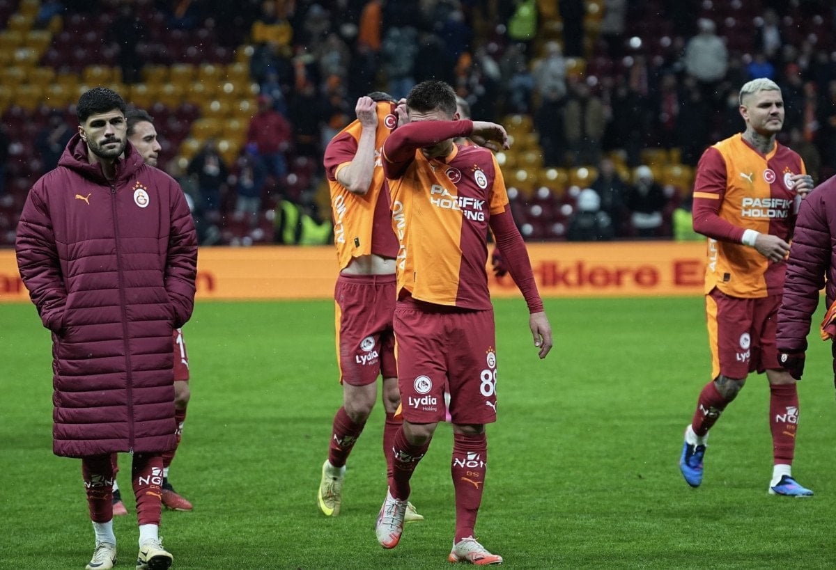 Galatasaray'daki Düşüşün Ana Sebepleri ve Kulüp İçi Krizler