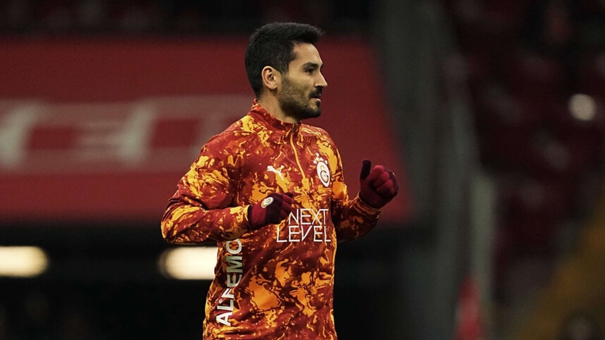 Galatasaraylı İlkay Gündoğan'a Taraftar Tepkisi: Islıklandı ve Yönetime İstifa Çağrısı