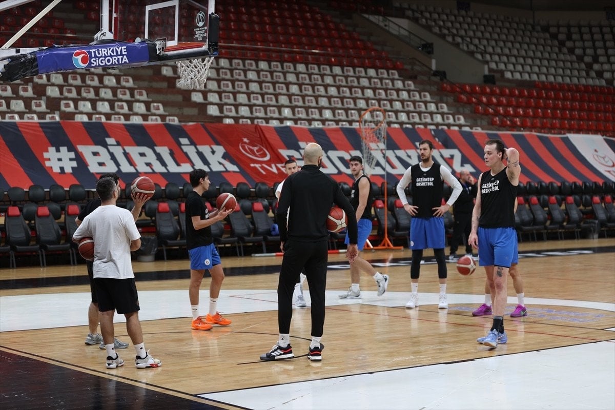 Gaziantep Basketbol, zirveden inmeyi istemiyor