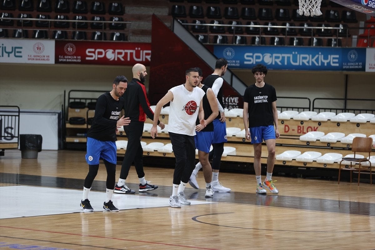 Gaziantep Basketbol, zirveden inmeyi istemiyor