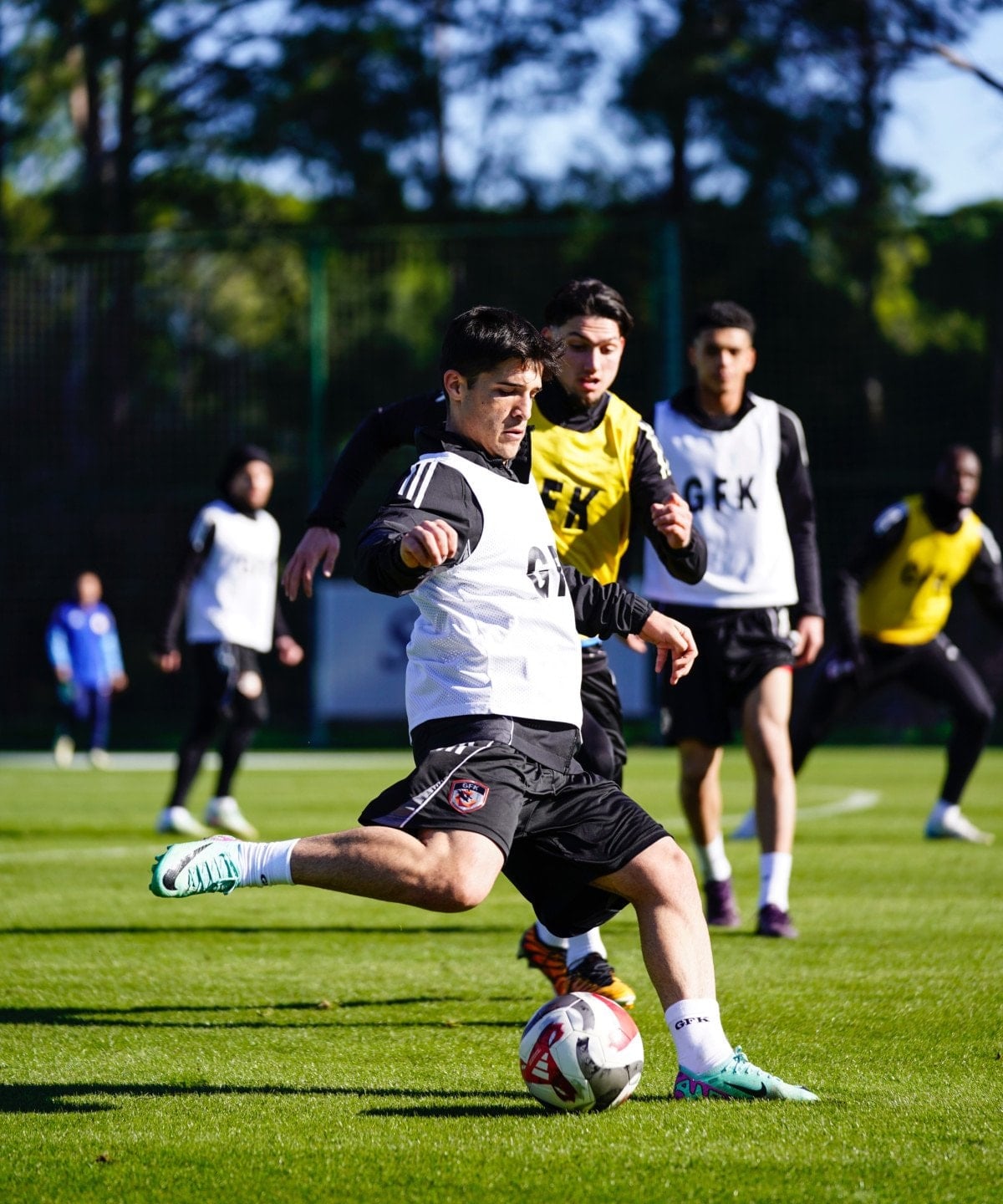 Gaziantep FK Antalya Kış Kampına Teknik Direktör Burak Yılmaz Yönetiminde Başladı