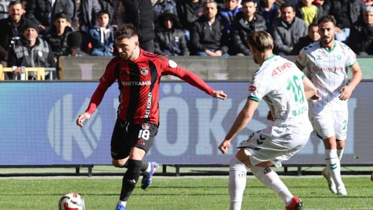 Gaziantep FK ve Konyaspor Süper Lig'de 2 Gollü Beraberlik Yaşadı