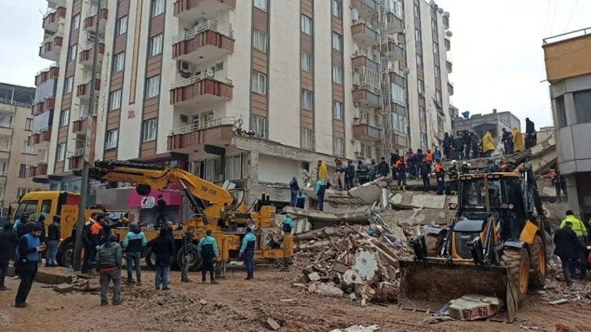 Gaziantep Furkan Apartmanı'nda Kolon Kesilmesi İddiası ve 51 Kişilik Facia