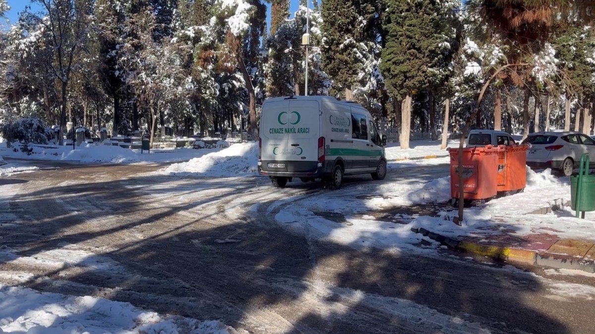 Gaziantep Nizip'te Yem Karma Makinesine Düşen Emrah Şahin'in Acı Ölümü