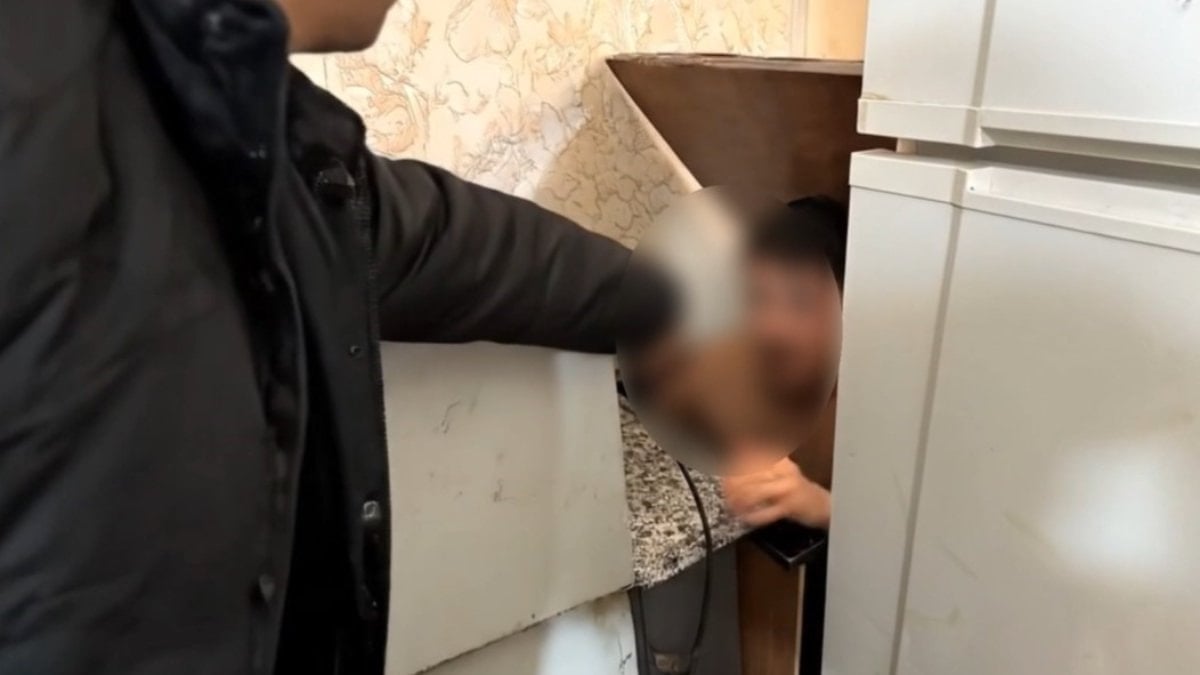 Gaziantep'te 25 Yıl Hapisle Aranan Firari, Mutfak Dolabında Yakalandı