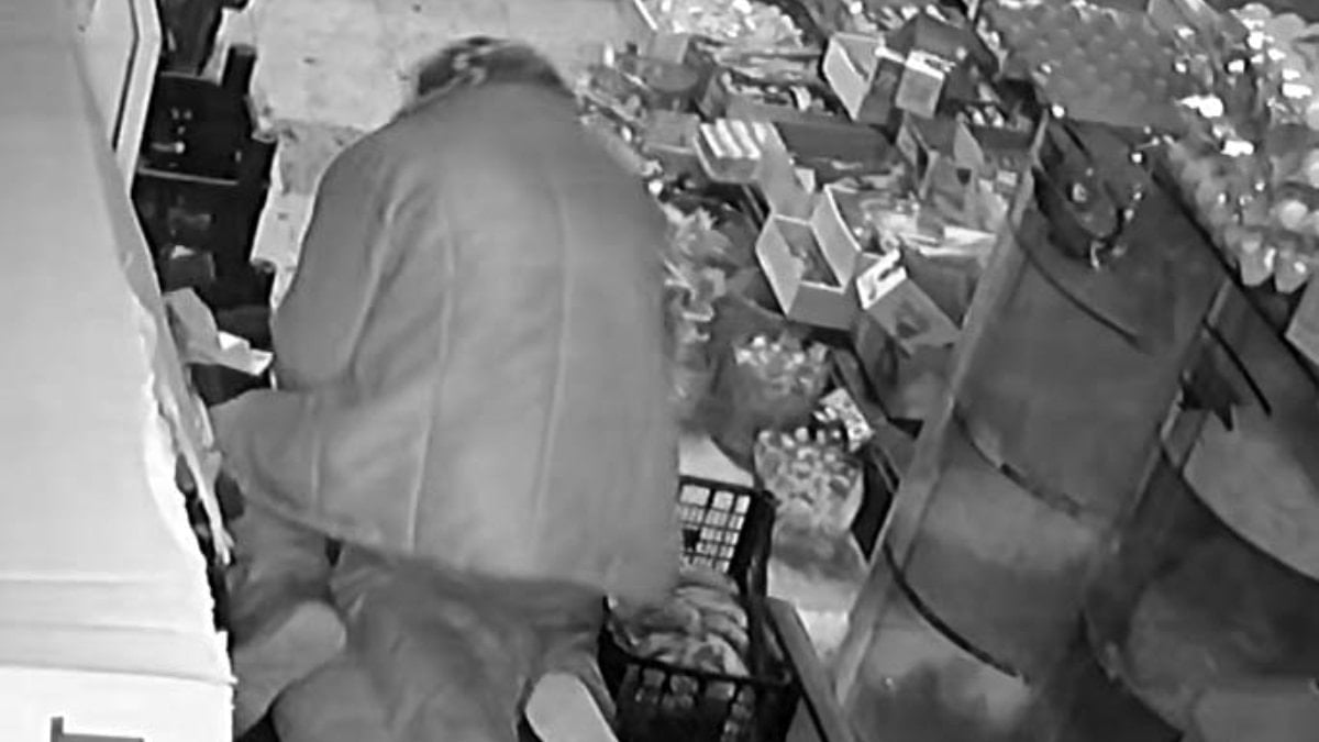 Gaziantep'te Akli Dengesi Bozuk Şüpheli Küçük Kızı Bıçaklayarak Yaraladı