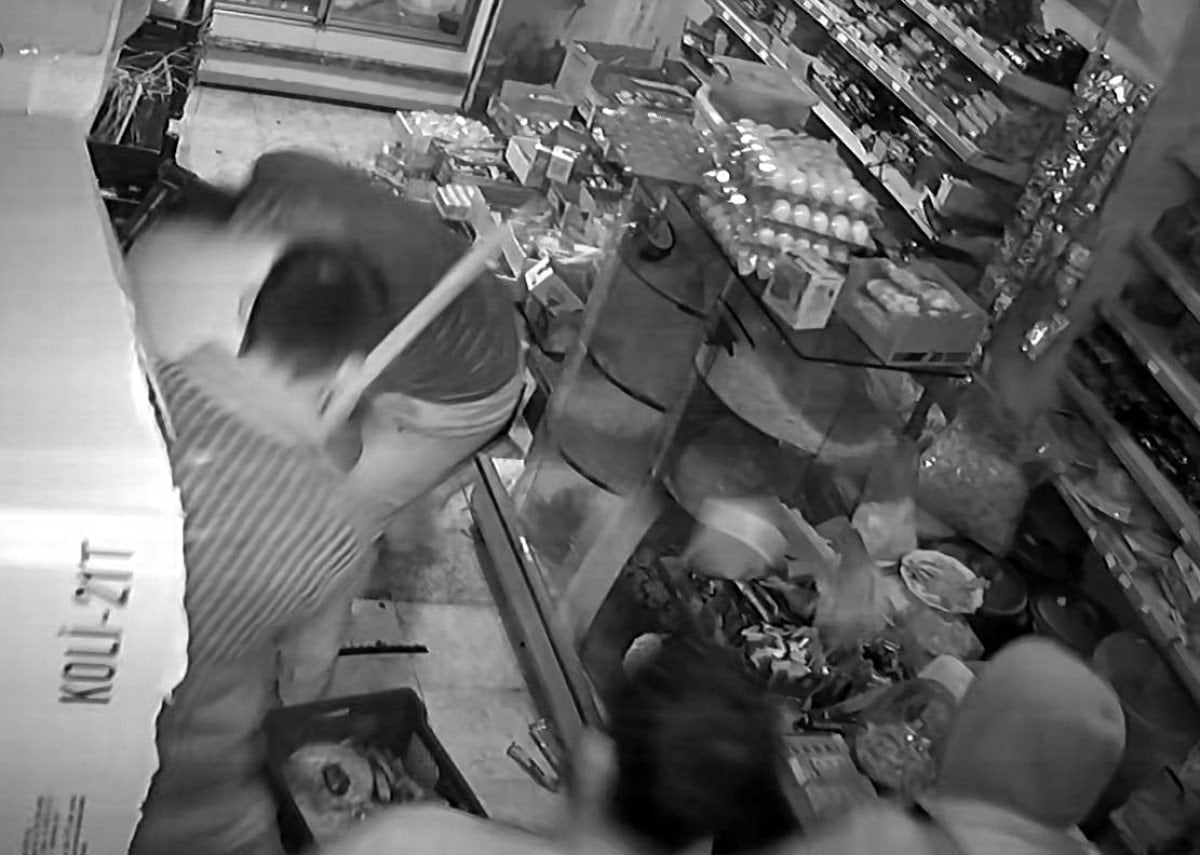 Gaziantep'te Akli Dengesi Bozuk Şüpheli Küçük Kızı Bıçaklayarak Yaraladı