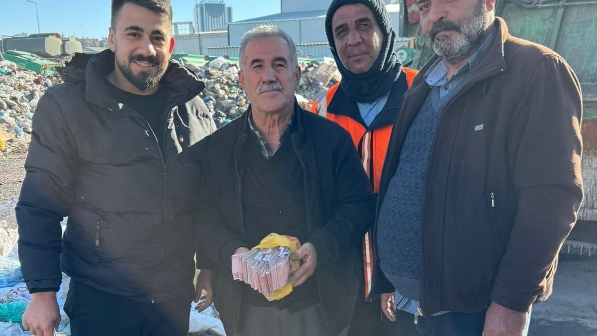 Gaziantep'te Esnafın 110 Bin TL'lik Para Poşetini Yanlışlıkla Çöpe Atma Olayı