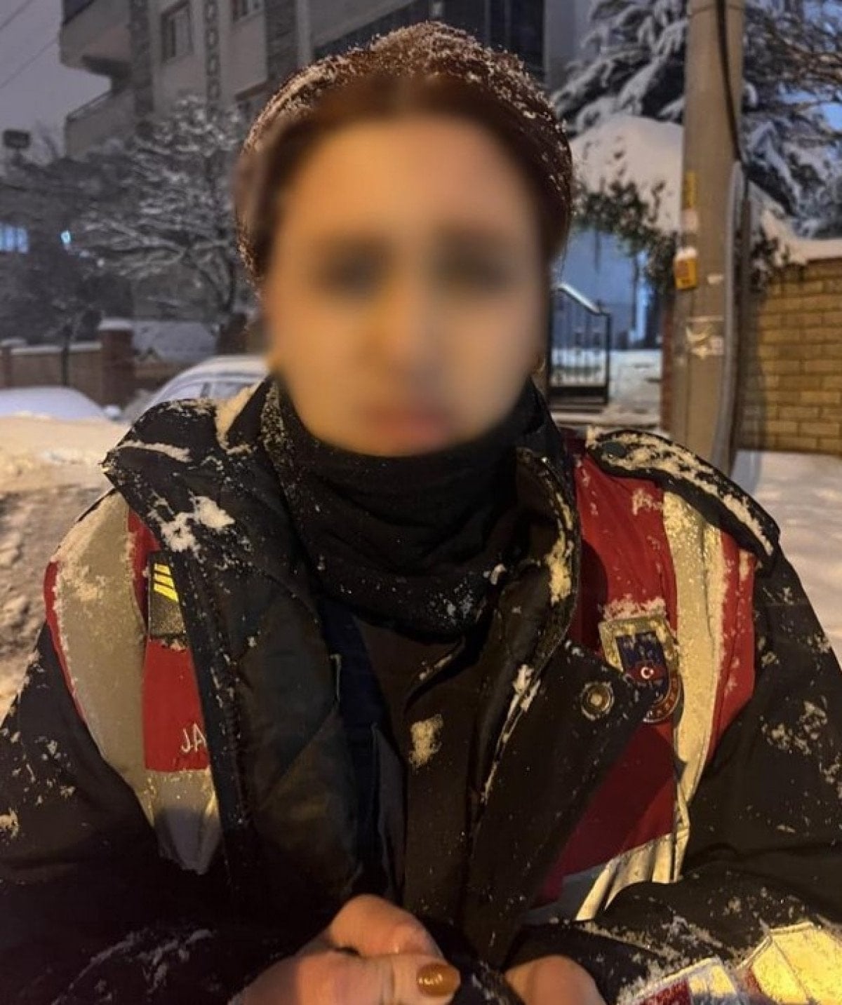 Gaziantep’te jandarma kılığına giren kadın yakalandı