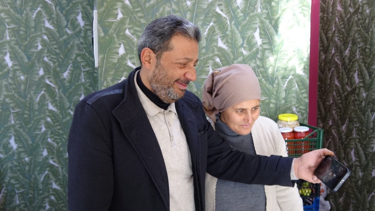 Gaziantep'te gençlerden vicdanlı davranış: Soğan aldılar, parasını kameraya gösterip bıraktılar