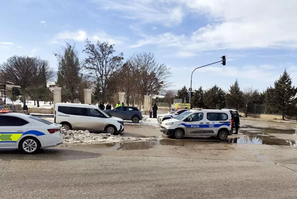 Gaziantep'te Motosikletli Kazada Hayatını Kaybetti