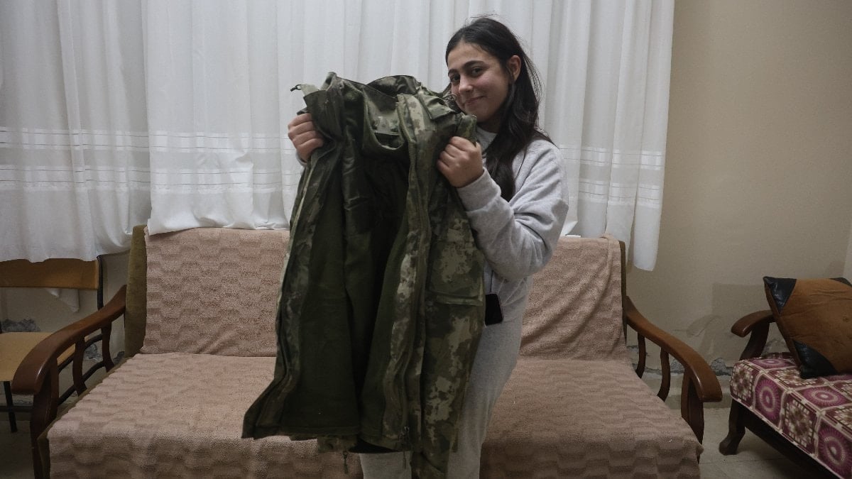 Hataylı Depremzedenin Üç Yıldır Özenle Sakladığı Anlamlı Mont