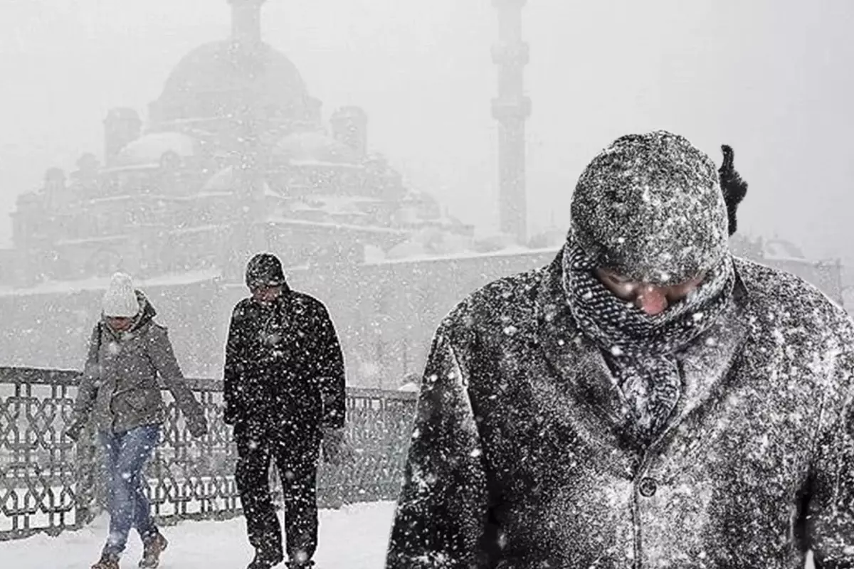 İstanbul'a kar geliyor! Cuma gününden sonra tüm hava sistemi değişecek