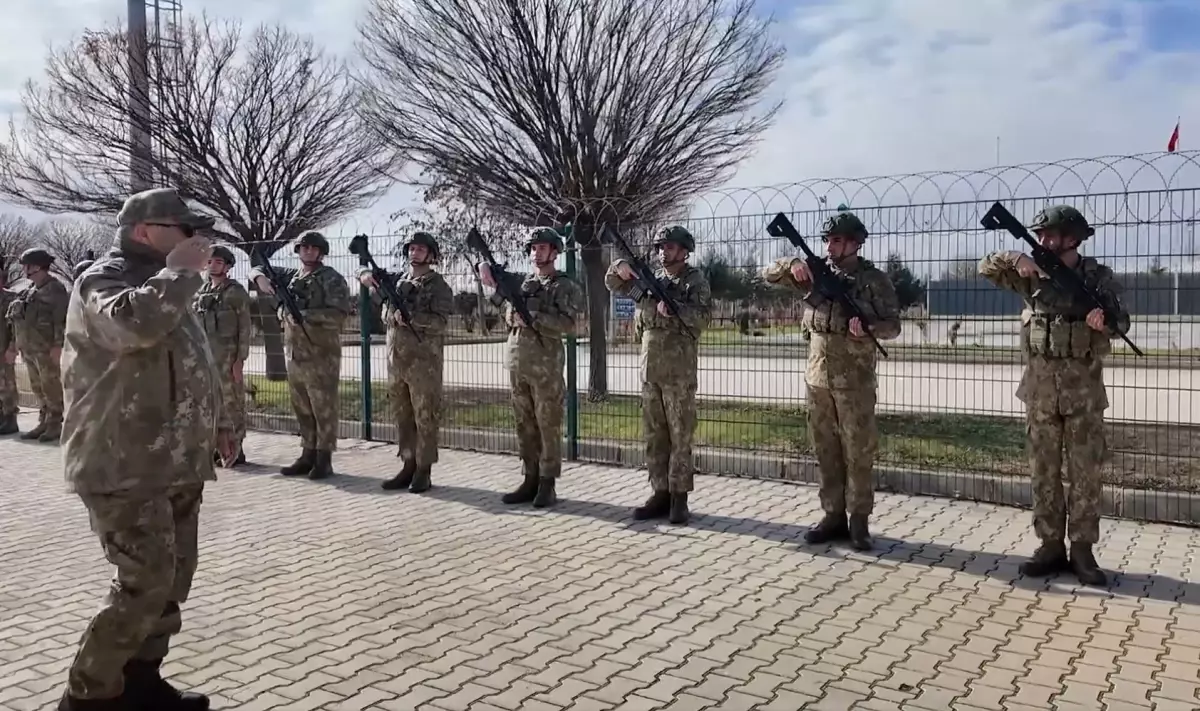 Kara Kuvvetleri Komutanı Metin Tokel'den Suriye Sınırında Kritik İnceleme
