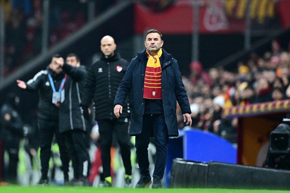 Okan Buruk: Maç çok durdu, oynanmadı