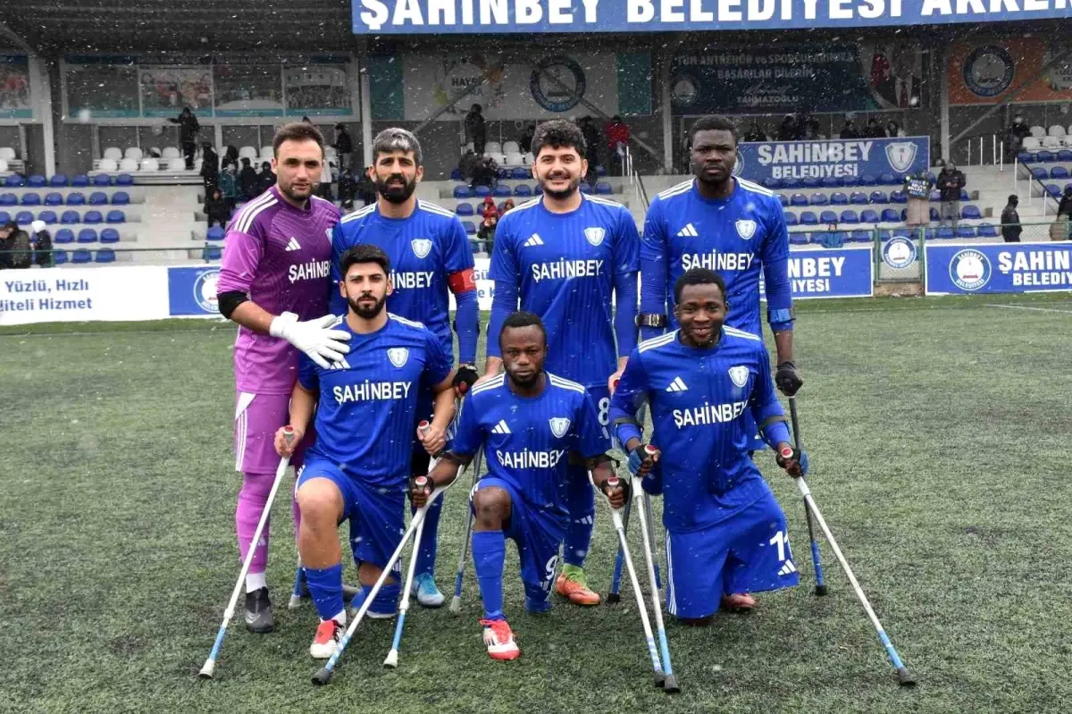 Şahinbey Ampute Futbol Takımı 7-0'lık Farklı Galibiyetle Şampiyonluk Yolunda İlerliyor