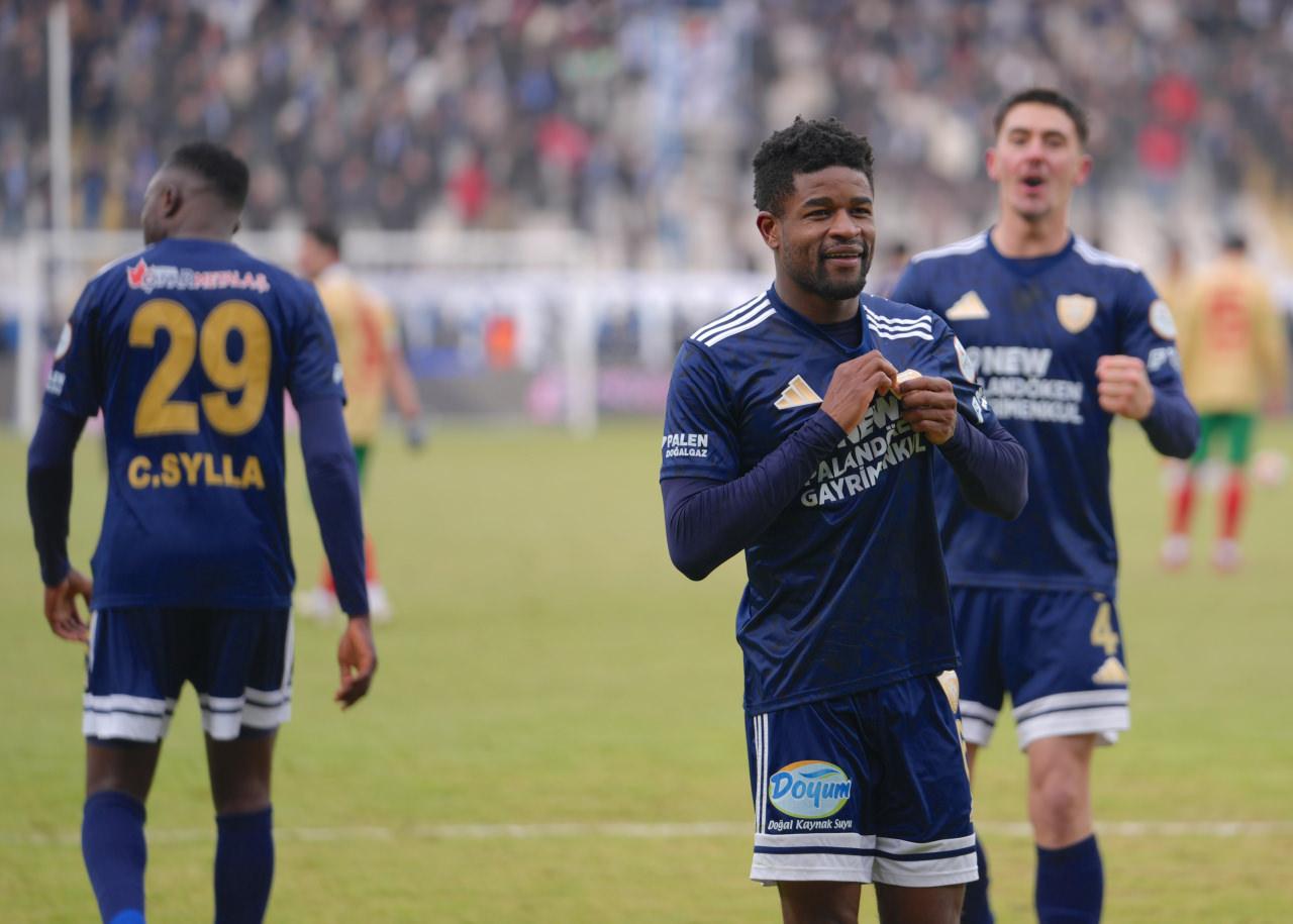 Kıran kırana şampiyonluk yarışı! Lideri devirip Süper Lig ateşini yaktılar