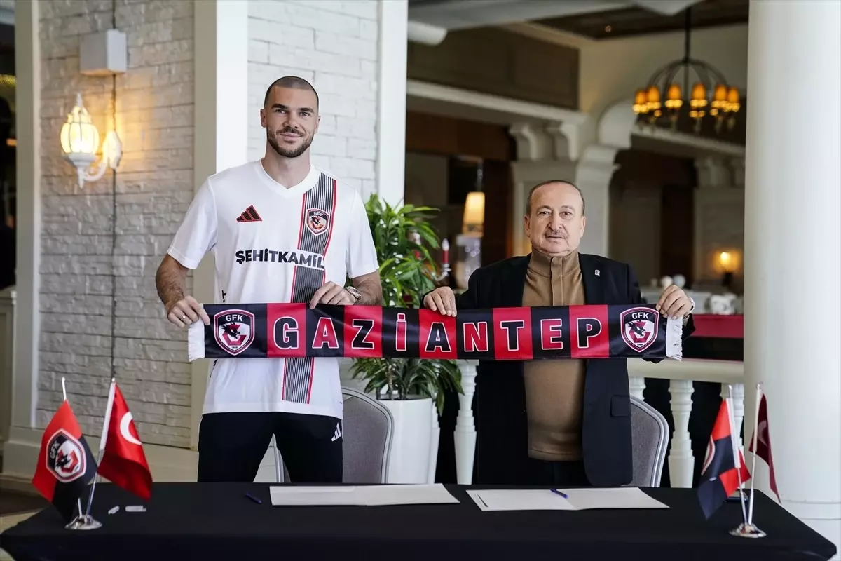 Gaziantep FK, Nihad Mujakic'i Transfer Etti