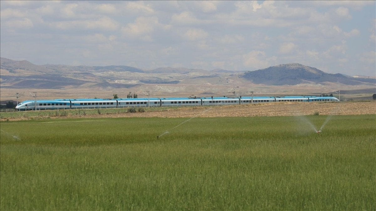 Türkiye'nin Demir Yolu Altyapısına 261 Milyar Liralık Büyük Yatırımı 2026-2032