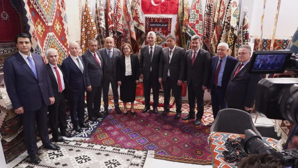 Türkiye'nin İhracat Rekorları ve Halı Fuarı 2024 Açılışı