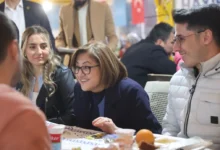 Gaziantep iftar - Gaziantep'te İftar Sofrası: Gönüller Birleşiyor
