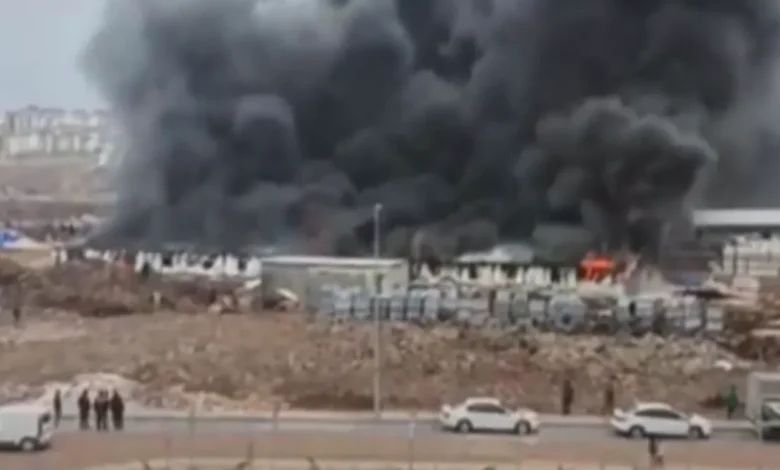 şantiyede yangın - Şantiyede Yangın Paniği: Gaziantep'te Alevler Yükseldi