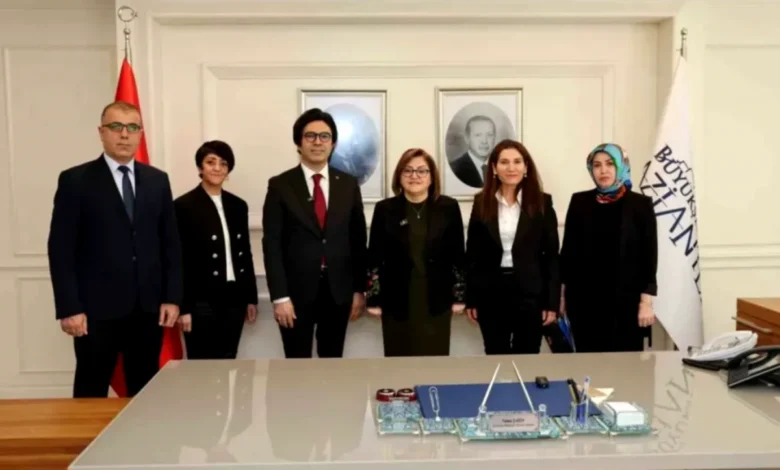 Ebe Eşliği - Ebe Eşliğiyle Doğumlar Kolaylaşıyor