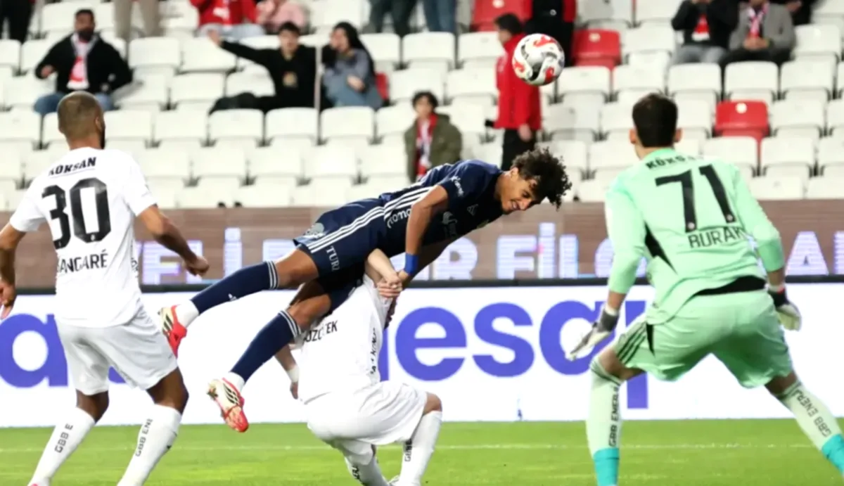 Gaziantep FK Antalya'da Fırtına Estirdi!