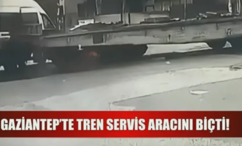 Gaziantep servis tren çarpıştı - Gaziantep servis tren çarpıştı: Ucuz atlattık