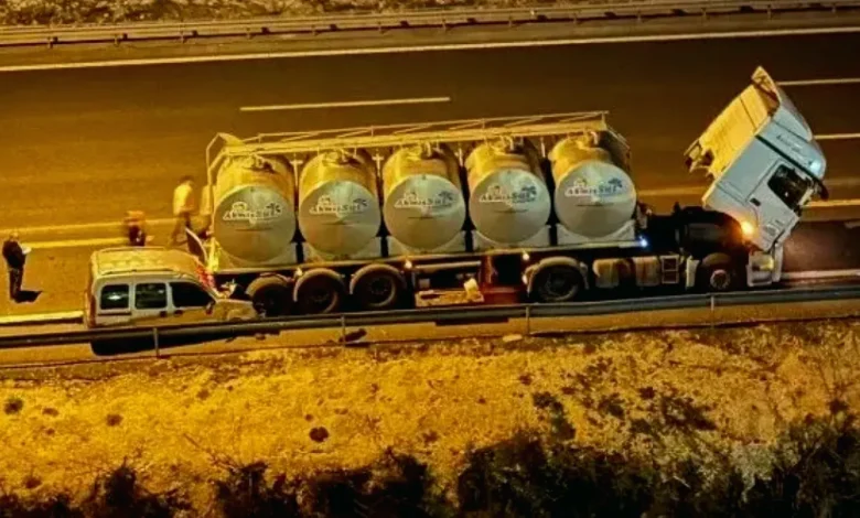 ağır kaza - Gölgelik'te Ağır Süt Tankeri Kazası